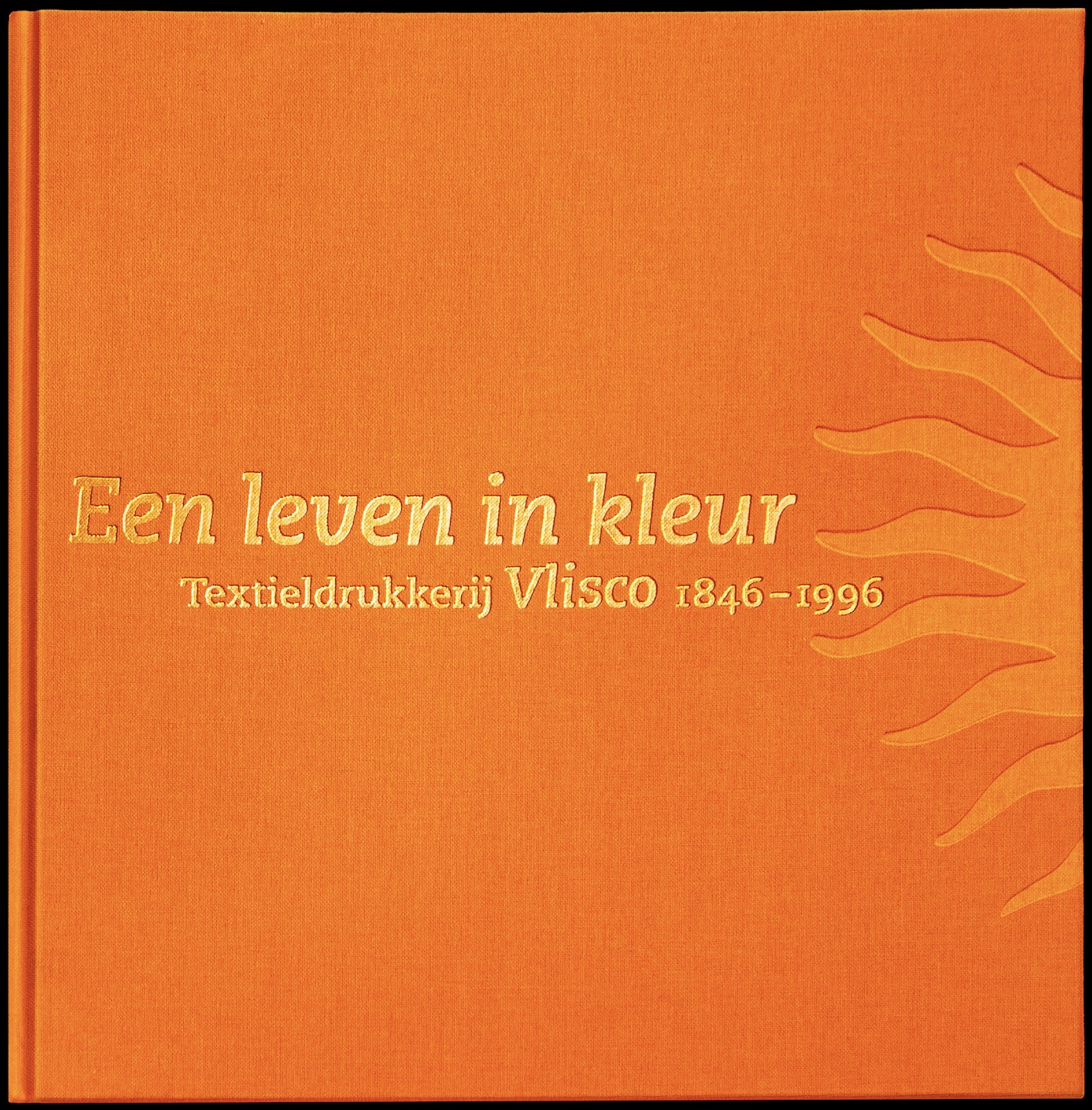 een jubileumboek dat Pavlov maakte voor Vlisco textieldrukkers